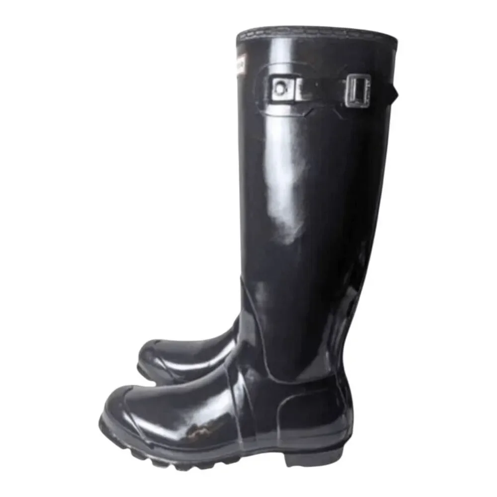 HUNTER Original Tall Gloss Rain Boot In Black Size M8/W9